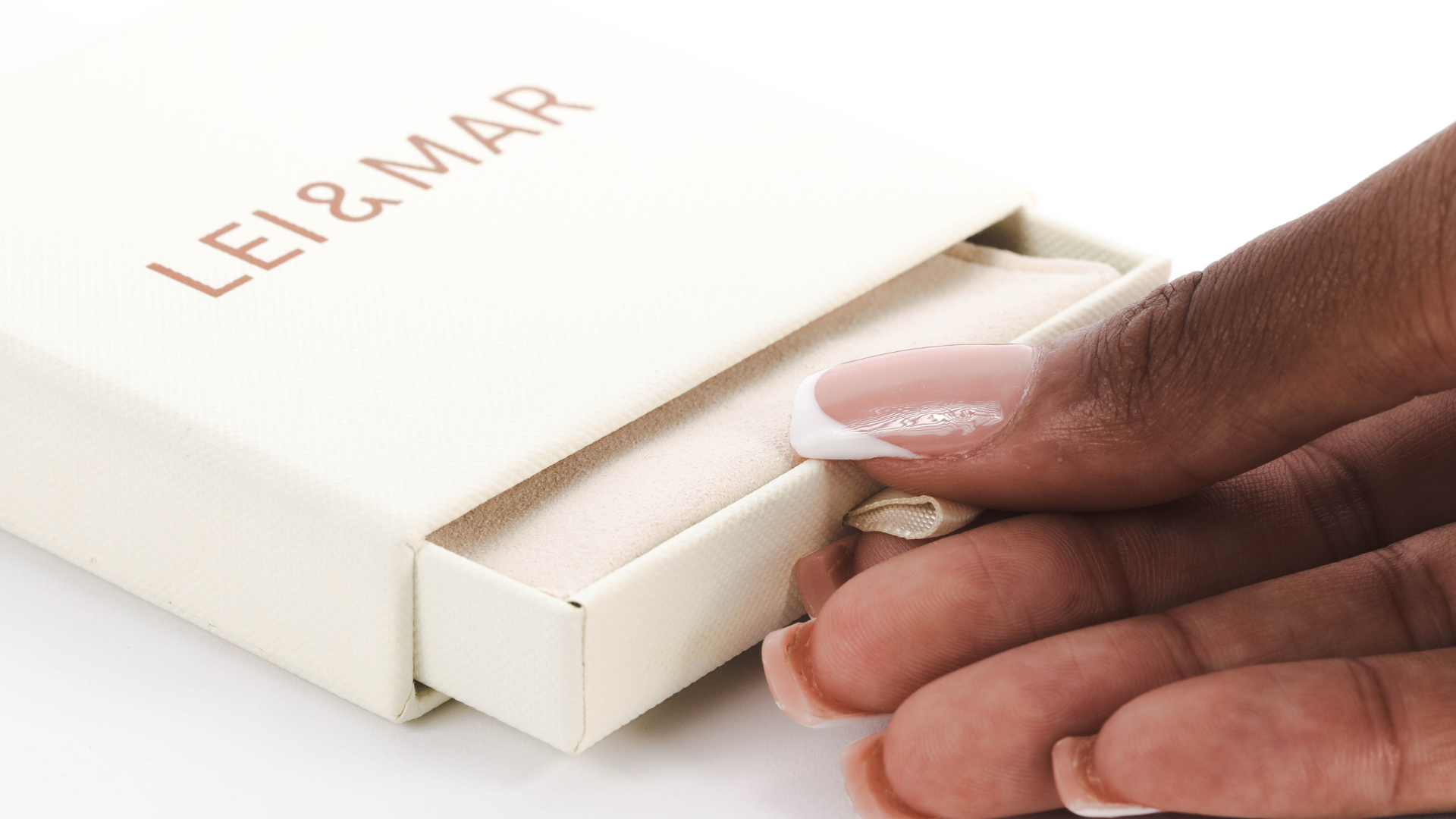 The Ultimate Birthday Gift Guide for Your Wife